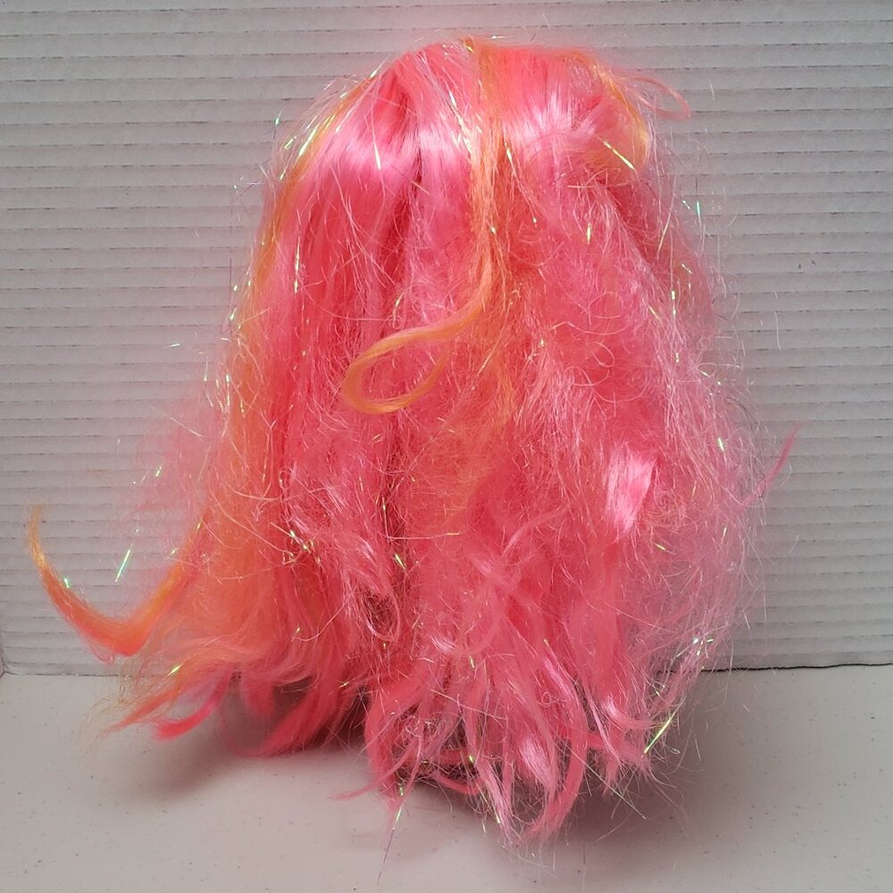LOL Doll - Picture 2 of 3